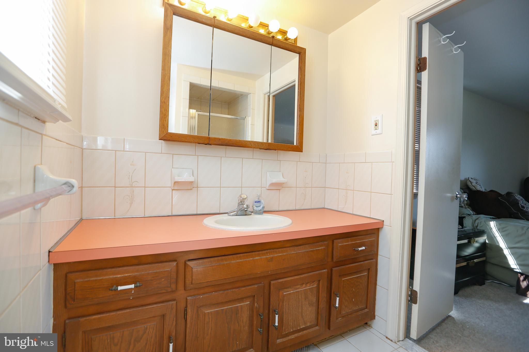 5822 Hudson Road Bensalem, PA 19020 - Photo 26 of 45 Full Bath 1