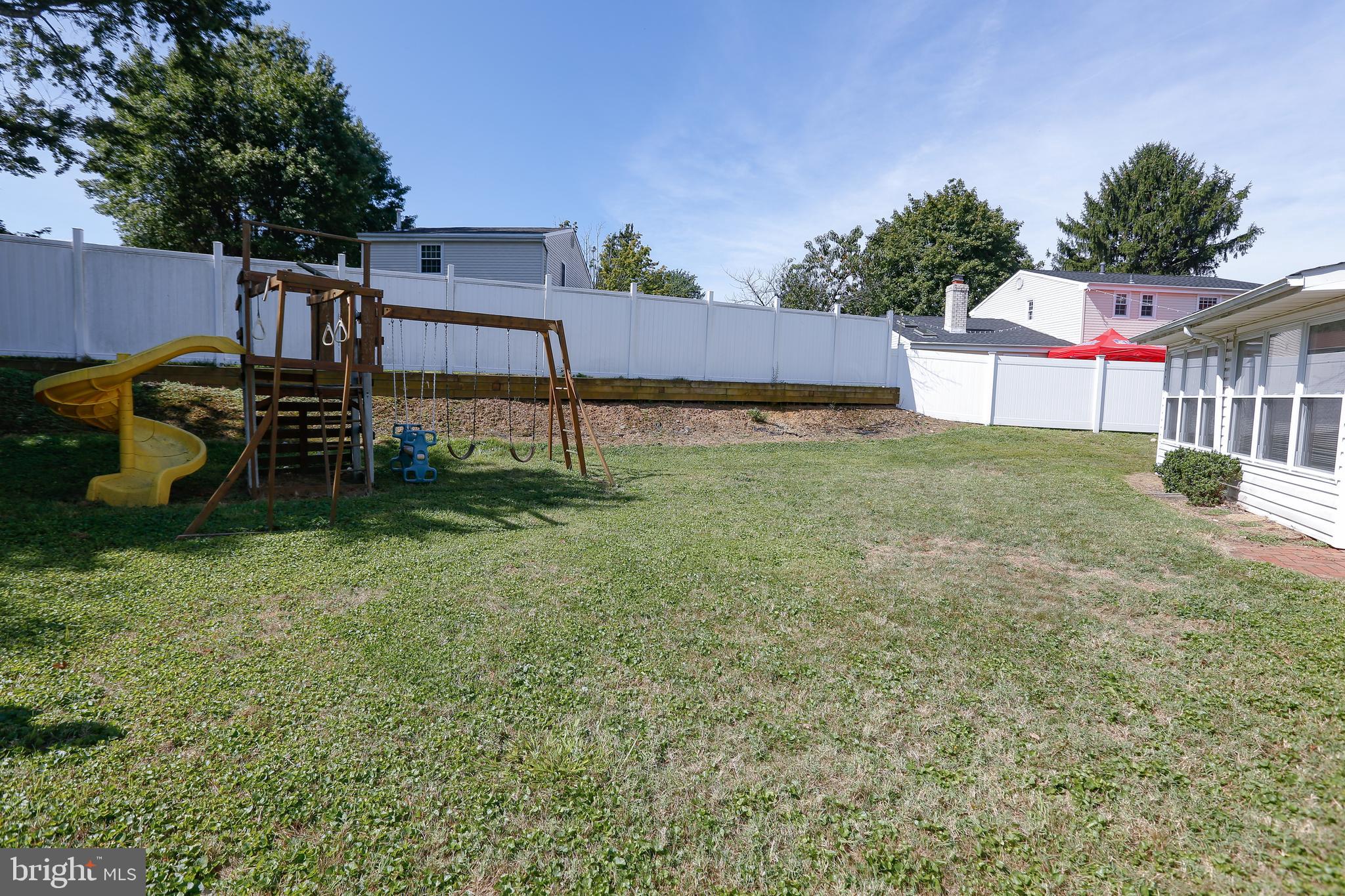 5822 Hudson Road Bensalem, PA 19020 - Photo 42 of 45 Back yard