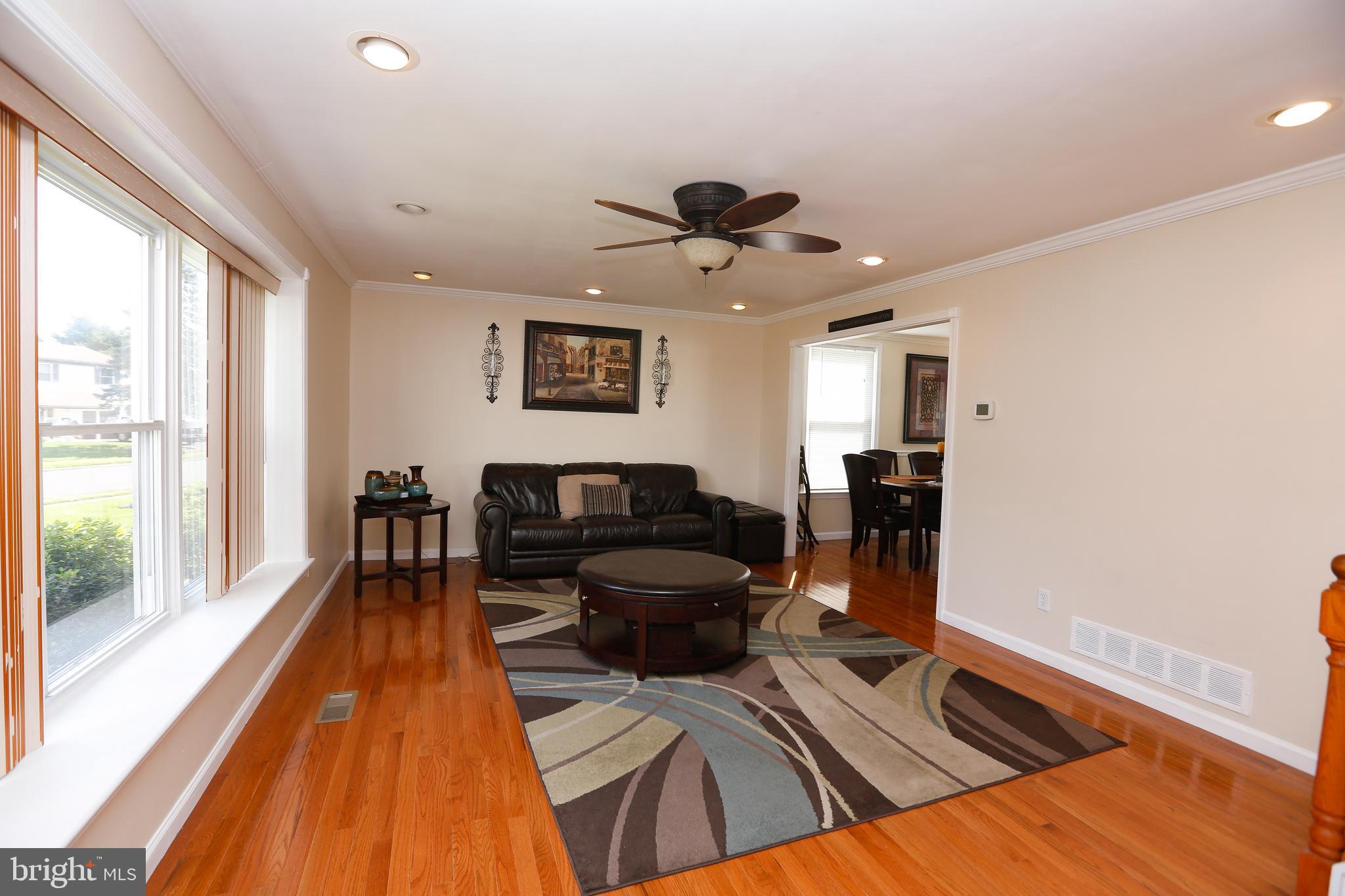 5822 Hudson Road Bensalem, PA 19020 - Photo 6 of 45 Living