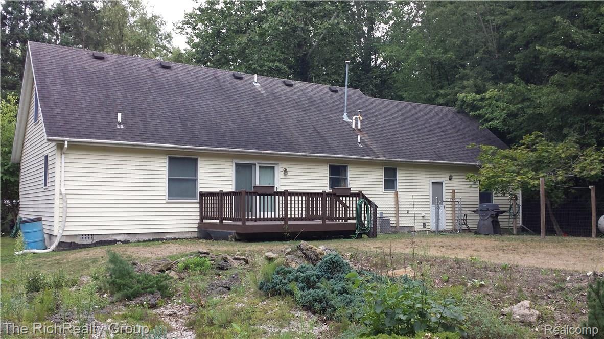 41420 Harris Road Belleville, MI 48111 - Photo 6 of 42 2016-08-09 17.40