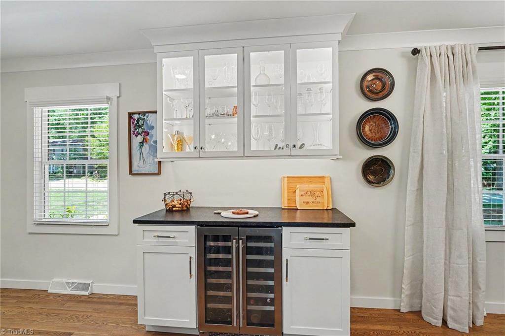 4517 Tower Road Greensboro, NC 27410 - Photo 9 of 35