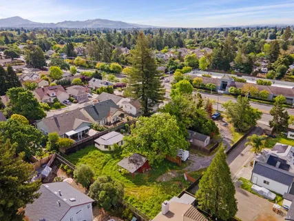 $525,000 | 2457 Guerneville Road, Santa Rosa, CA 95403