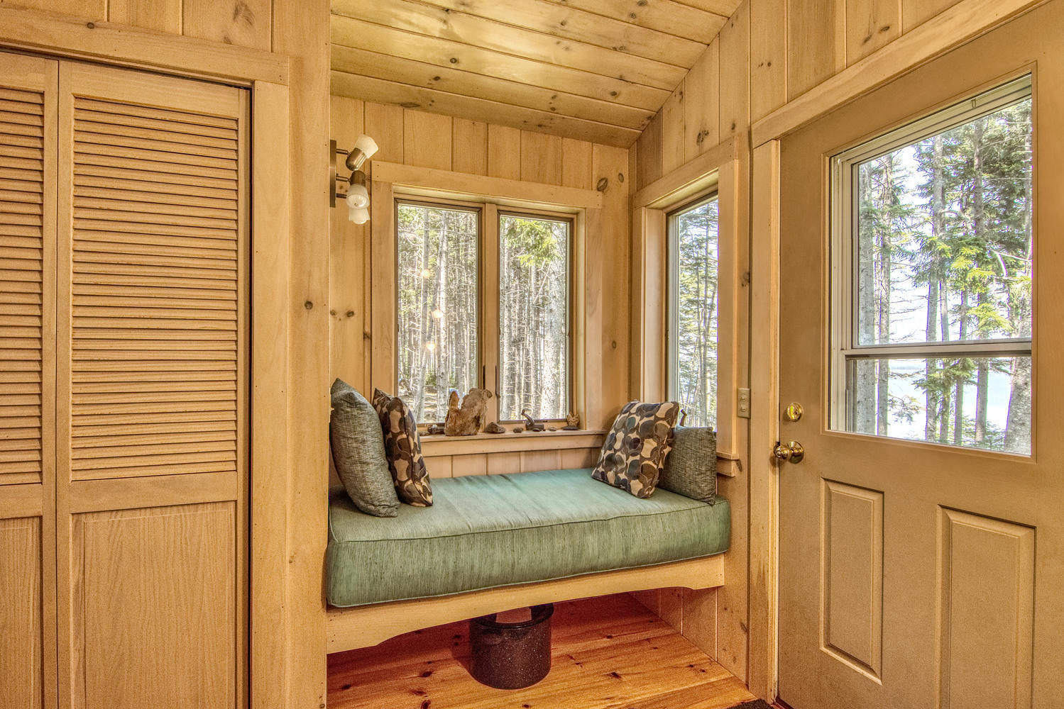741 Paul Bunyan Road Corea, ME 04624 - Photo 7 of 29 Entry
