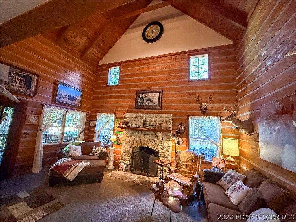 10090 Barn Road Versailles, MO 65084 - Photo 7 of 61 Gallery Image 7