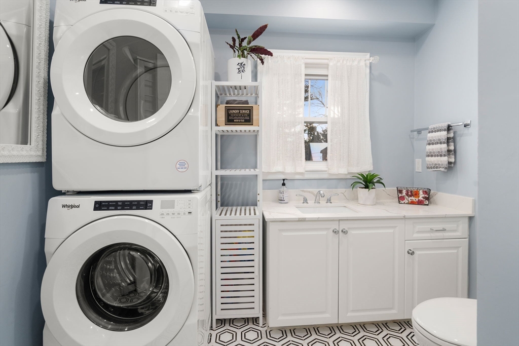 44 Shattuck Road Watertown, MA 02472 - Photo 18 of 40 Gallery Image 18