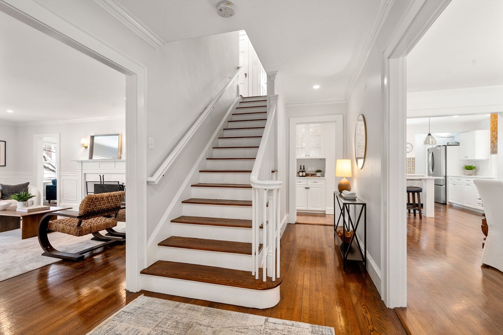 44 Shattuck Road Watertown, MA 02472 - Photo 5 of 40 Gallery Image 5