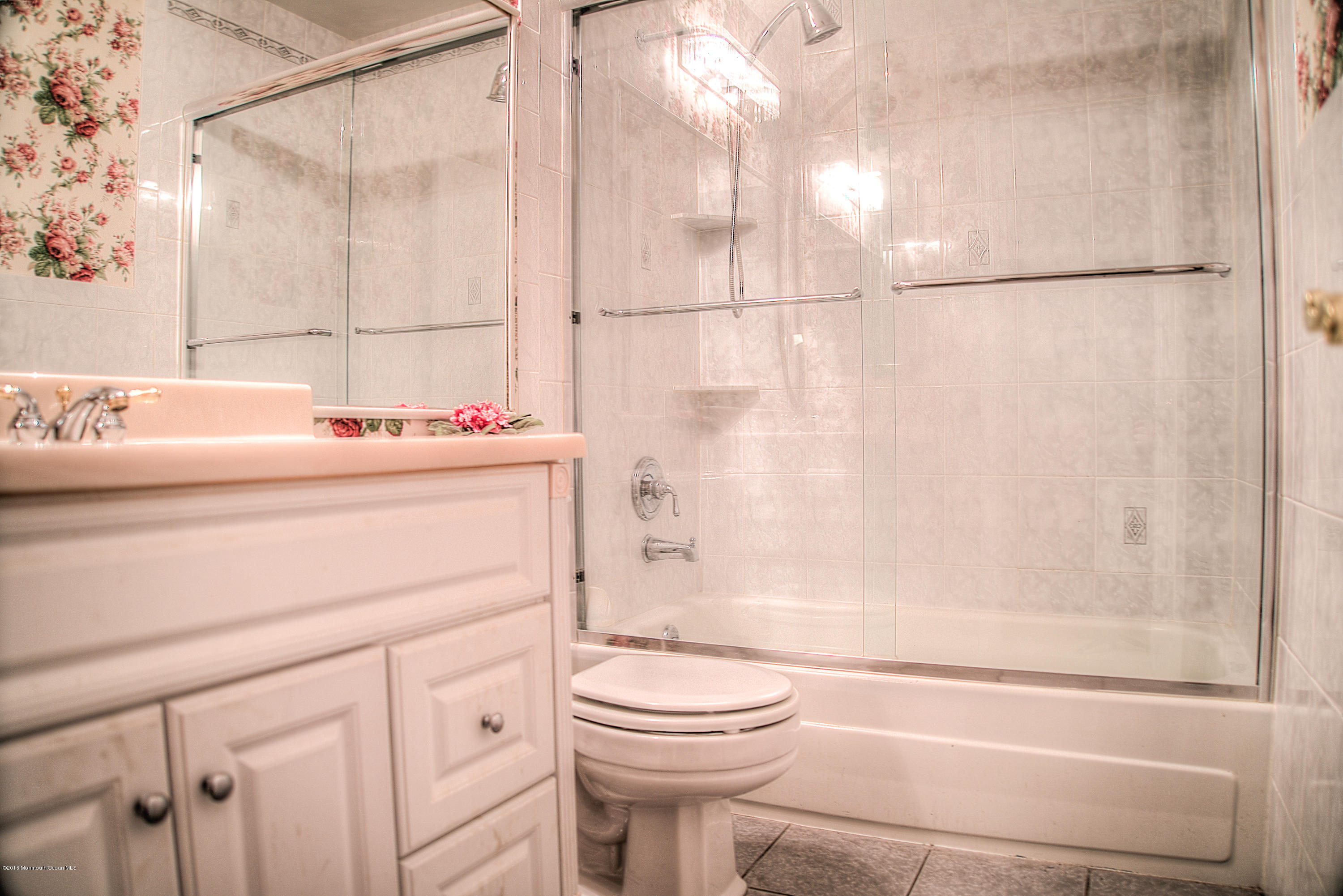 10 Nottingham Road Manalapan, NJ 07726 - Photo 8 of 25 Room 12
