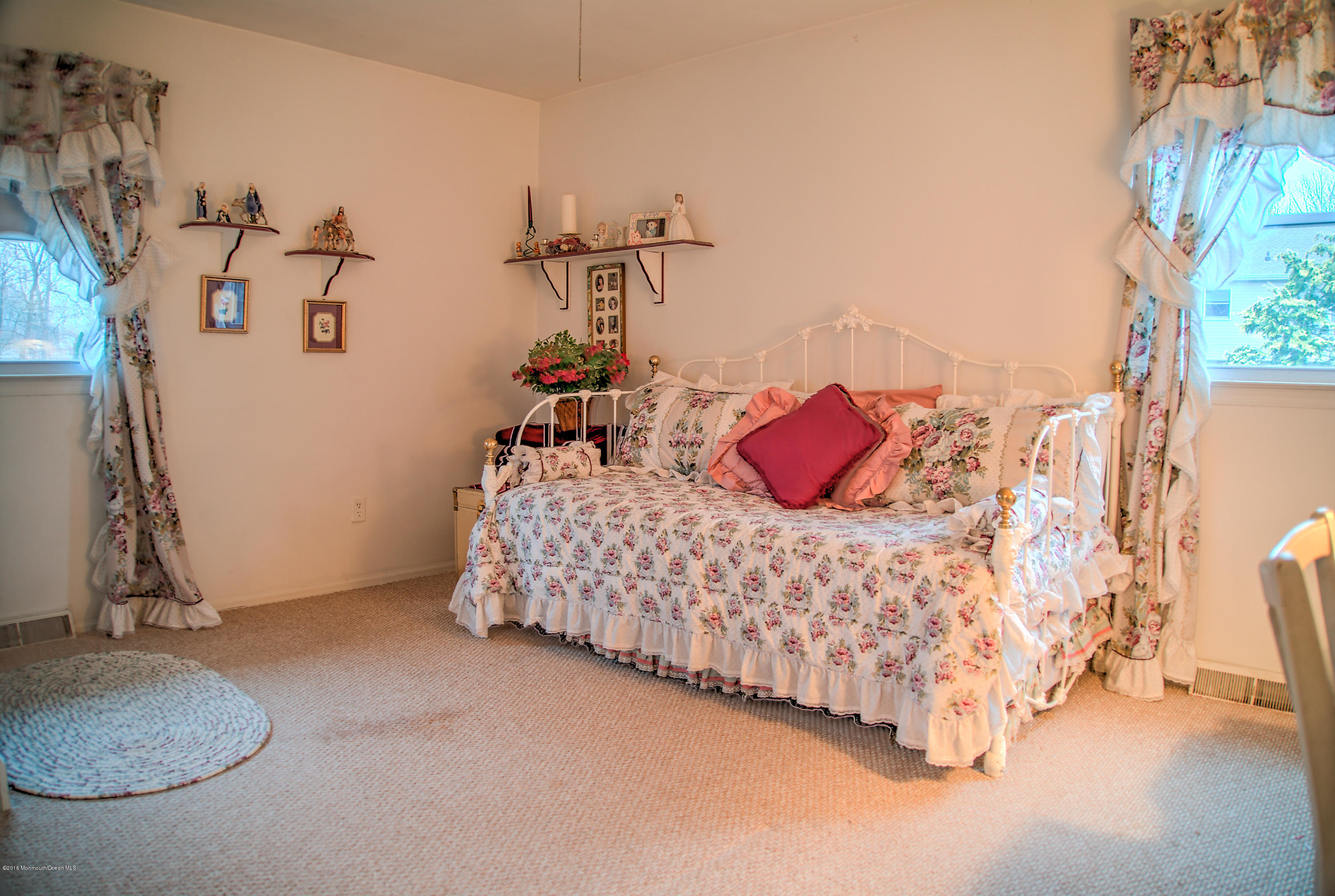 10 Nottingham Road Manalapan, NJ 07726 - Photo 10 of 25 Room 16