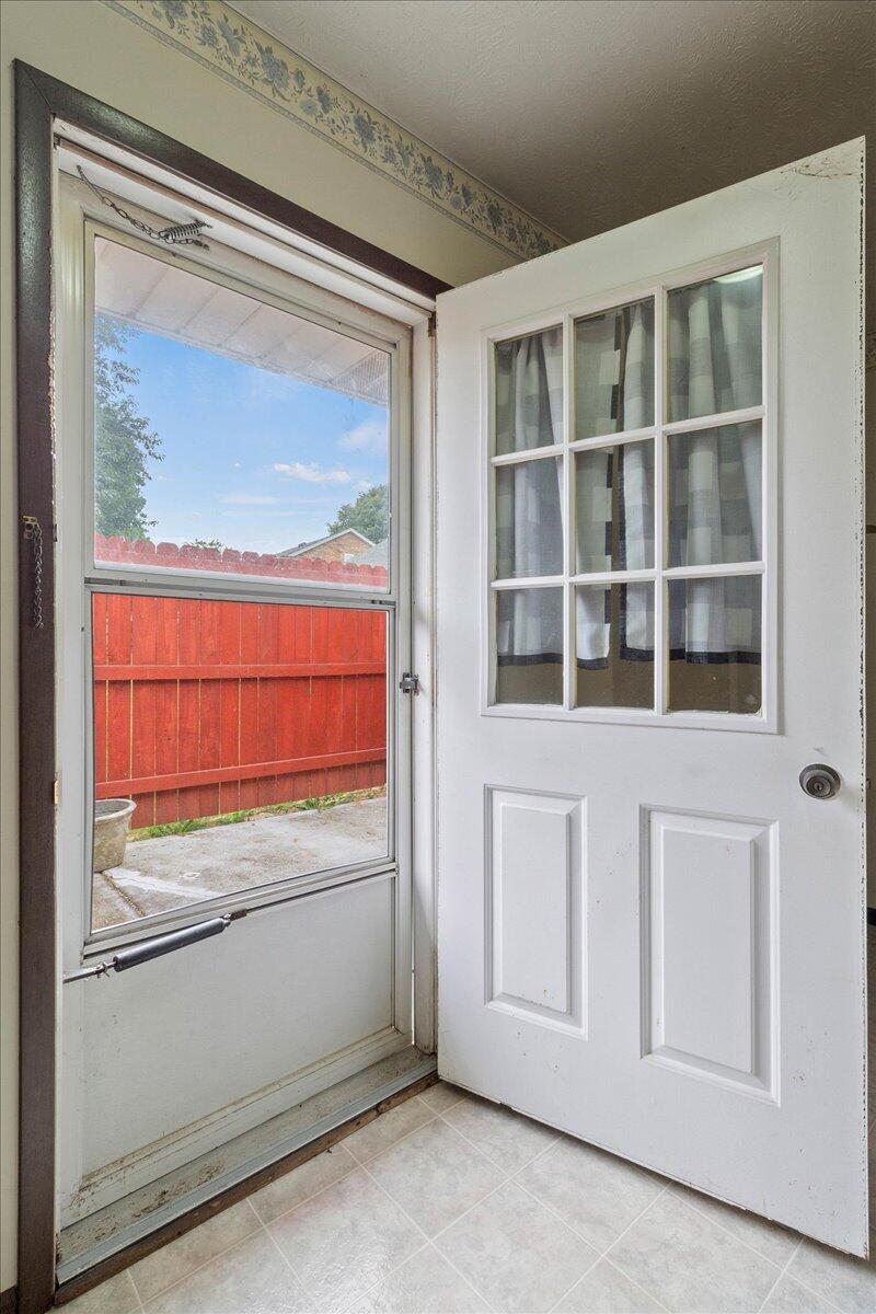 2137 Manhattan Boulevard Springfield, OH 45504 - Photo 27 of 37 27-IMG_4488