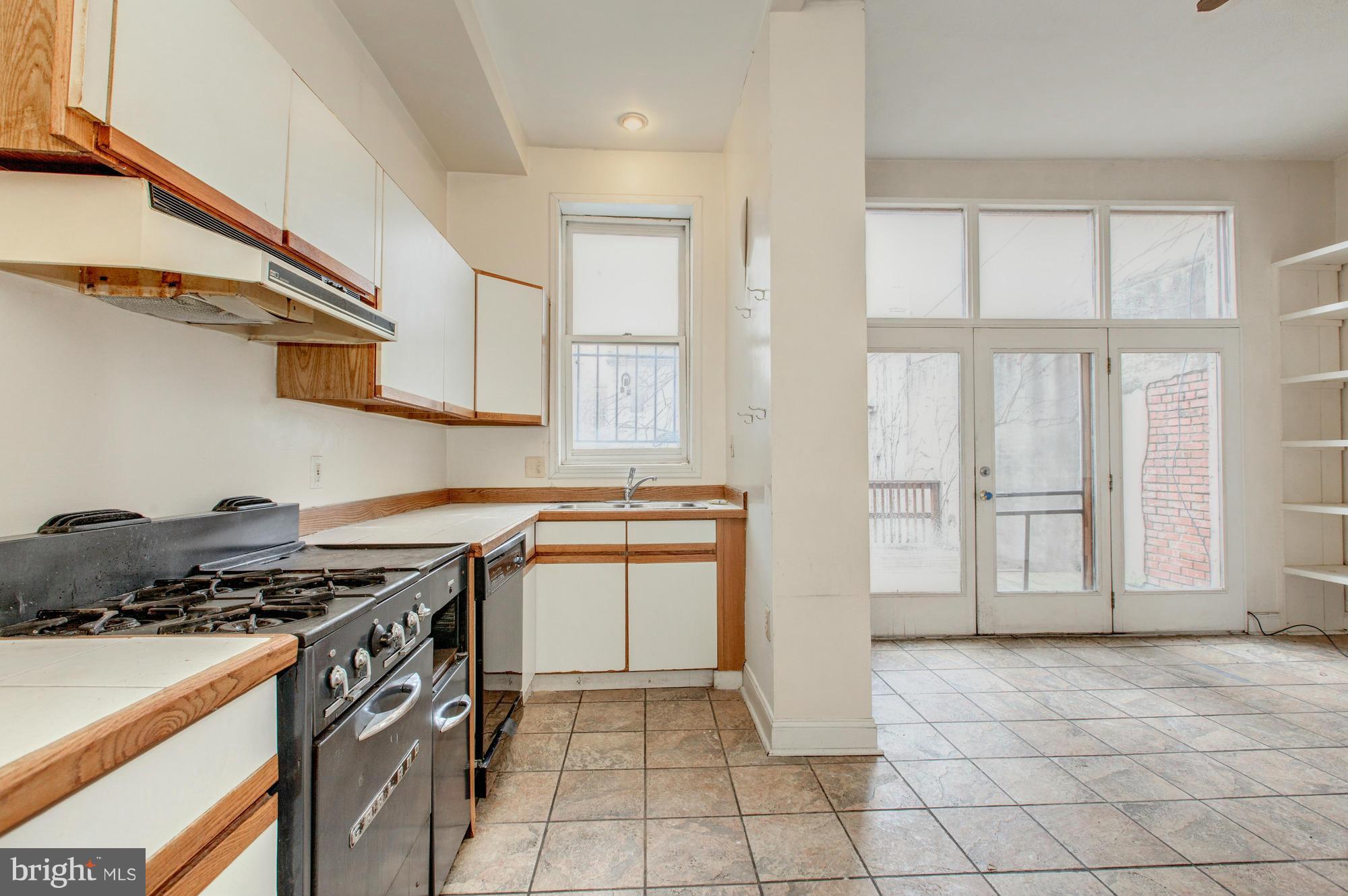 1305 Q Street Northwest Washington, DC 20009 - Photo 8 of 23 Kitchen