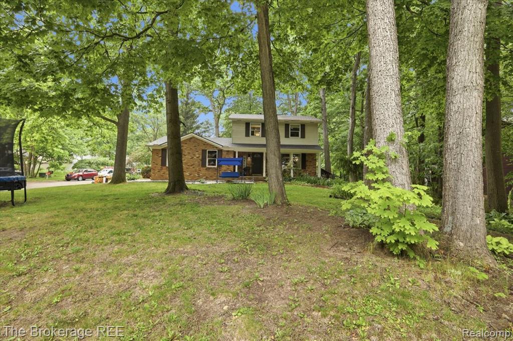 5639 Cross Village Road Grand Blanc, MI 48439 - Photo 4 of 30