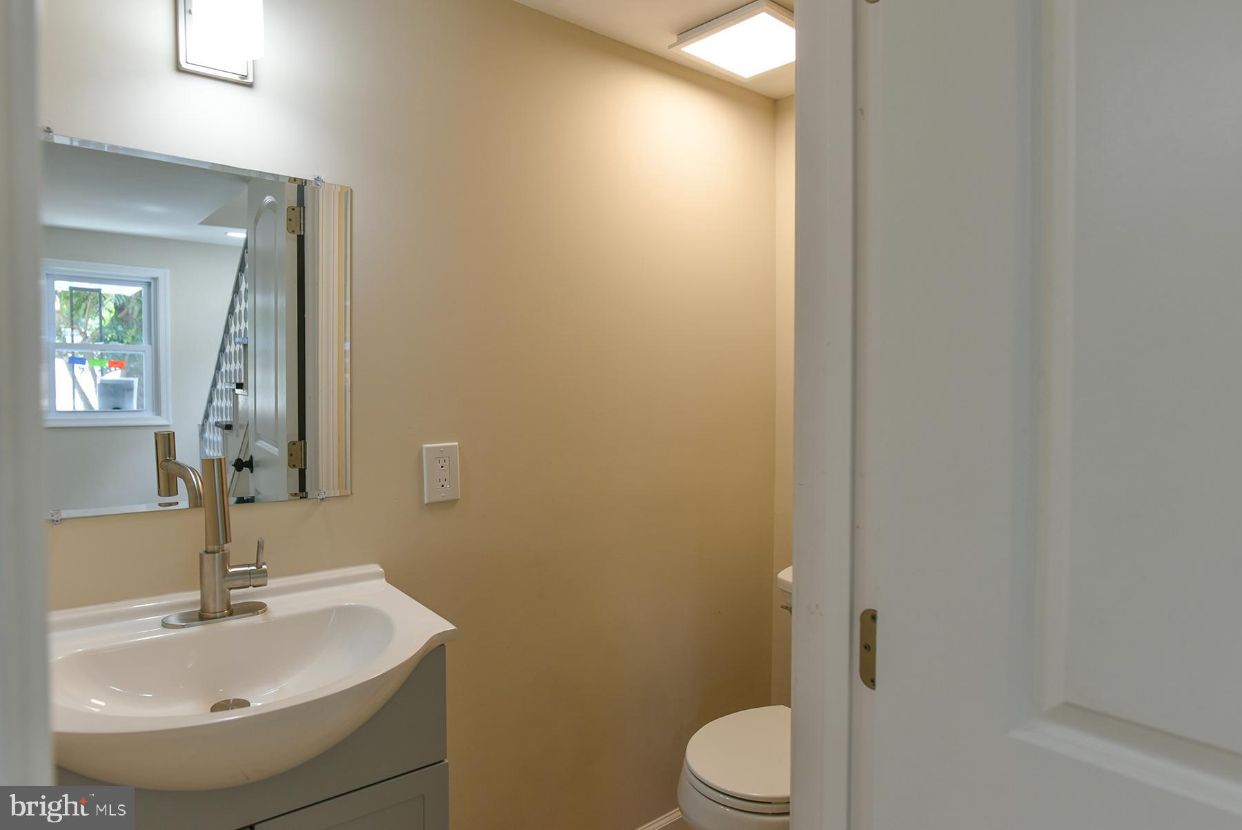 70 Nottingham Road Hagerstown, MD 21740 - Photo 4 of 35