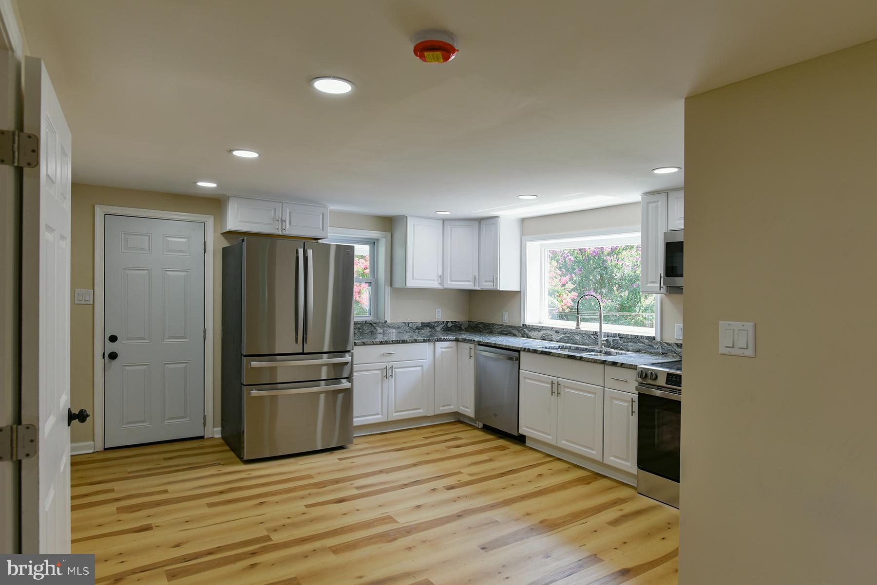 70 Nottingham Road Hagerstown, MD 21740 - Photo 6 of 35