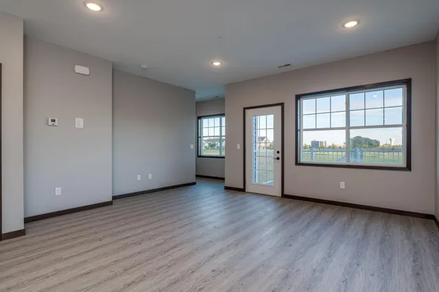 $299,900 | 3068 Bluestem Trail, Mankato, MN 56001