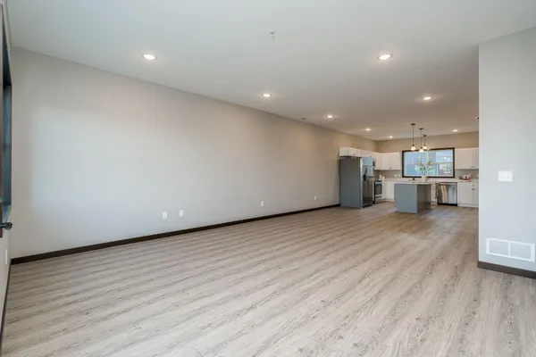 $299,900 | 3068 Bluestem Trail, Mankato, MN 56001