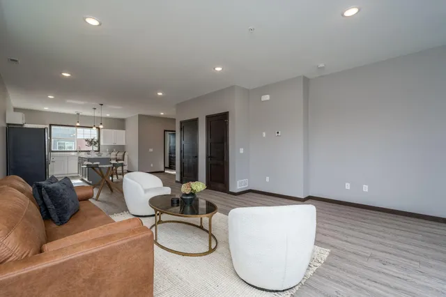 $299,900 | 3068 Bluestem Trail, Mankato, MN 56001