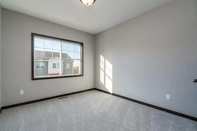 $299,900 | 3068 Bluestem Trail, Mankato, MN 56001