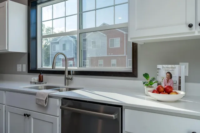 $299,900 | 3068 Bluestem Trail, Mankato, MN 56001