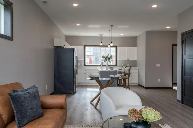 $299,900 | 3068 Bluestem Trail, Mankato, MN 56001