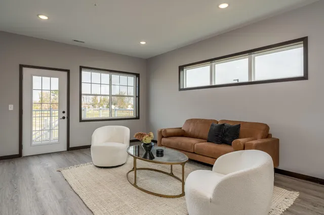 $299,900 | 3068 Bluestem Trail, Mankato, MN 56001