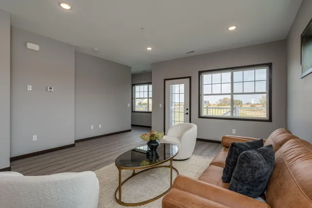 $299,900 | 3068 Bluestem Trail, Mankato, MN 56001