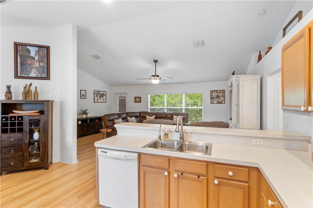 1452 Seahouse Street Sebastian, FL 32958 - Photo 11 of 28