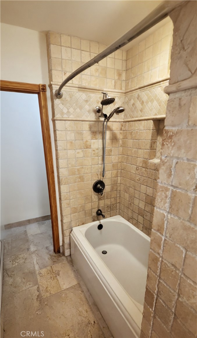 5883 Fremontia Road Oak Hills, CA 92344 - Photo 13 of 23