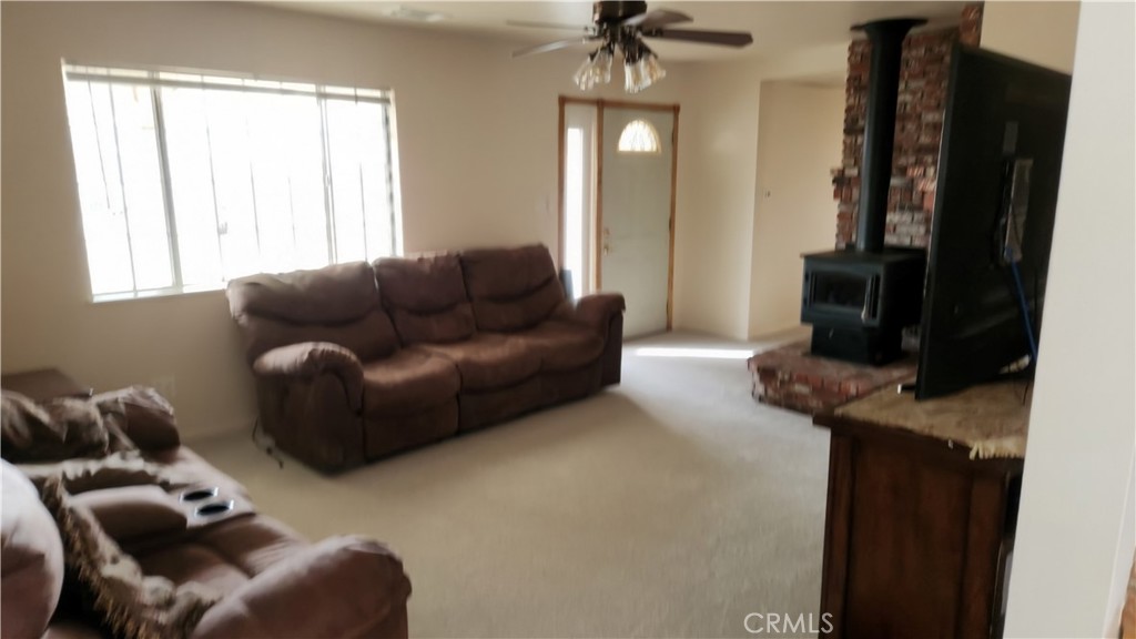 5883 Fremontia Road Oak Hills, CA 92344 - Photo 5 of 23