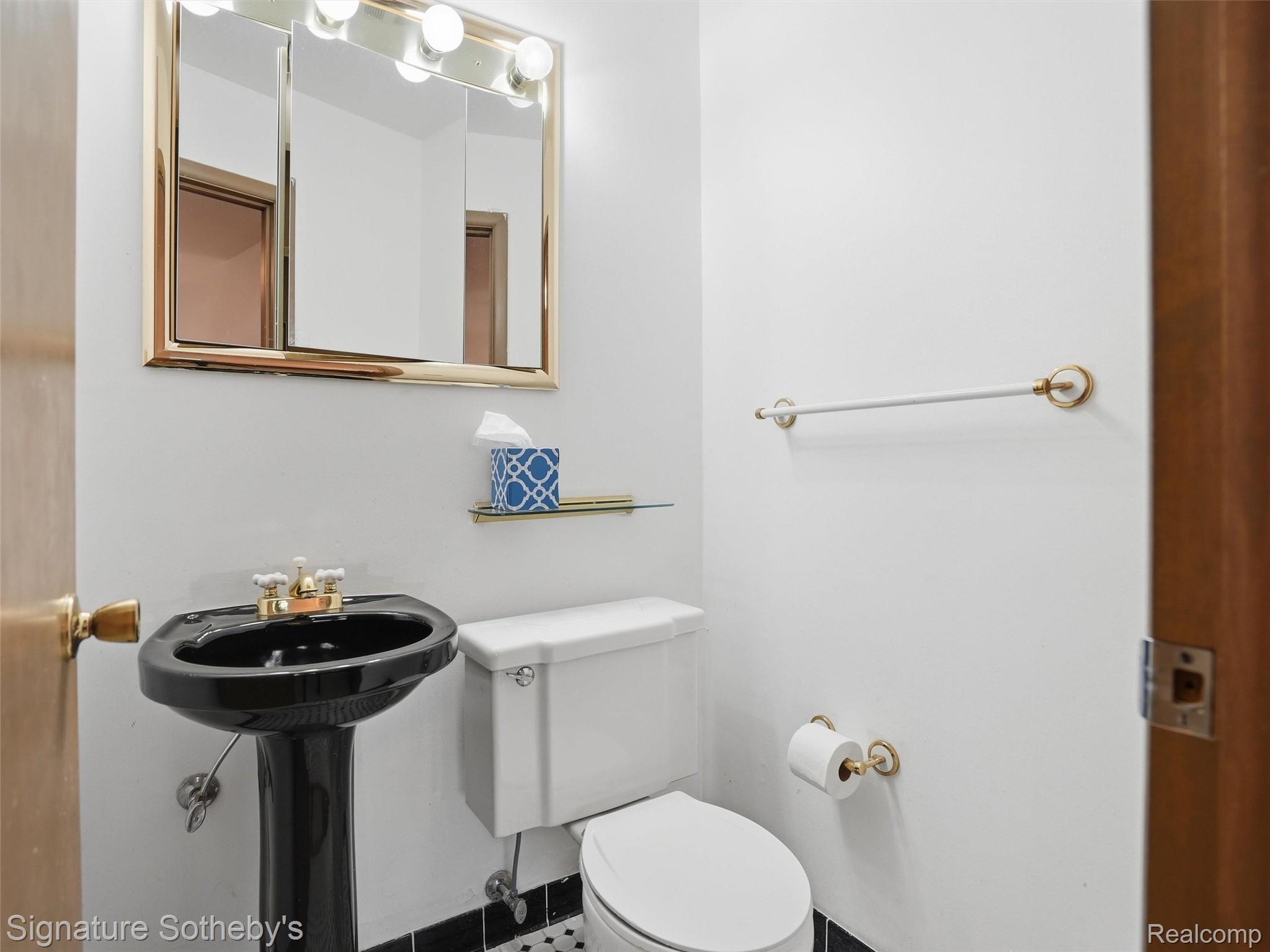 1245 Derby Road, Unit 7 Birmingham, MI 48009 - Photo 23 of 25