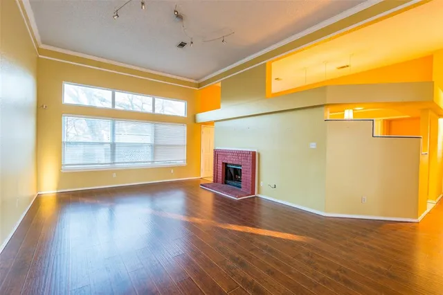 $2,500 | 4103 Meadow Drive, Grapevine, TX 76051