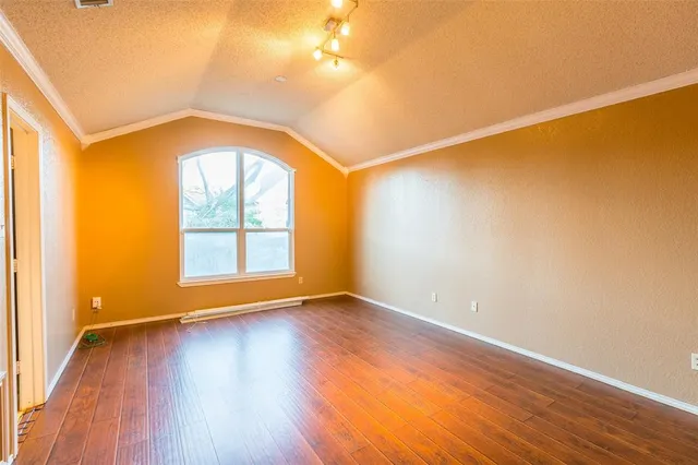 $2,500 | 4103 Meadow Drive, Grapevine, TX 76051