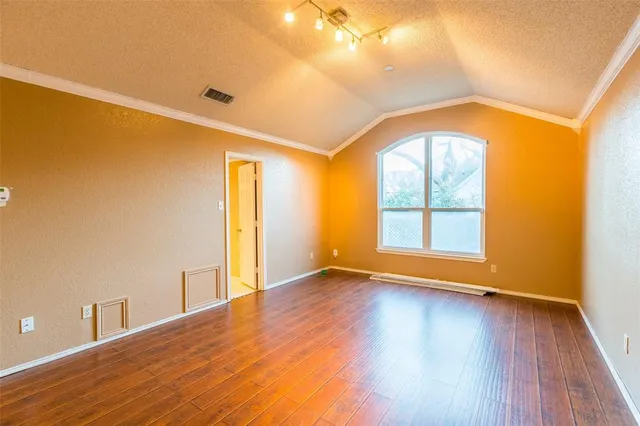 $2,500 | 4103 Meadow Drive, Grapevine, TX 76051