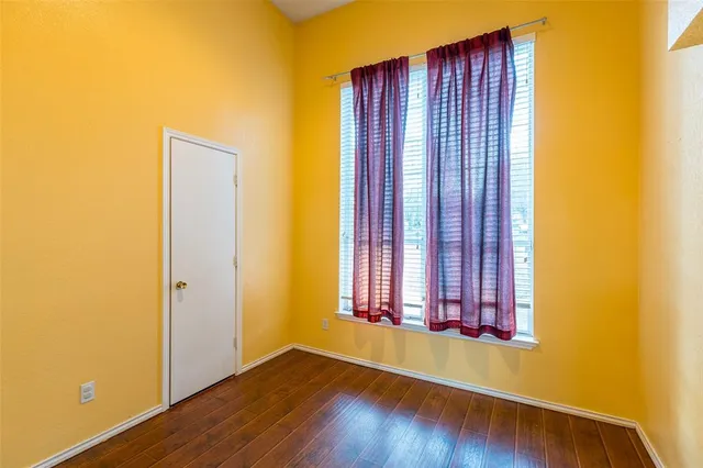 $2,500 | 4103 Meadow Drive, Grapevine, TX 76051