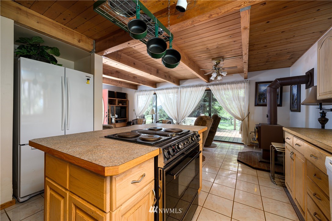 167 Center View Drive Decatur Island, WA 98221 - Photo 9 of 24