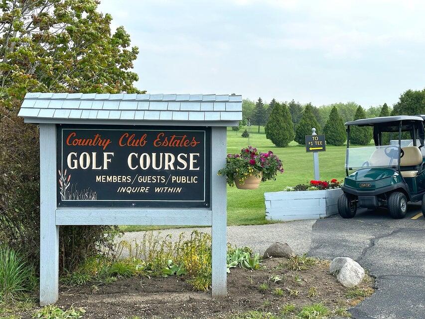 392 County Road B Fontana, WI 53125 - Photo 65 of 75 The Country Cub Estates Golf Course is a 9 Hole Golf Course located in the heart of Country Club Estates just past the Castle Gates.