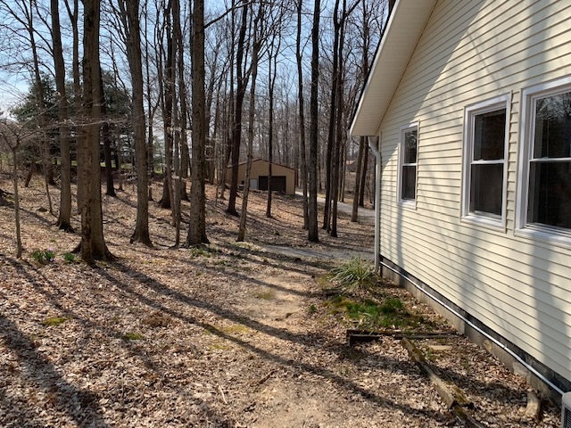 7011 South Lodge Road Bloomington, IN 47403 - Photo 23 of 26