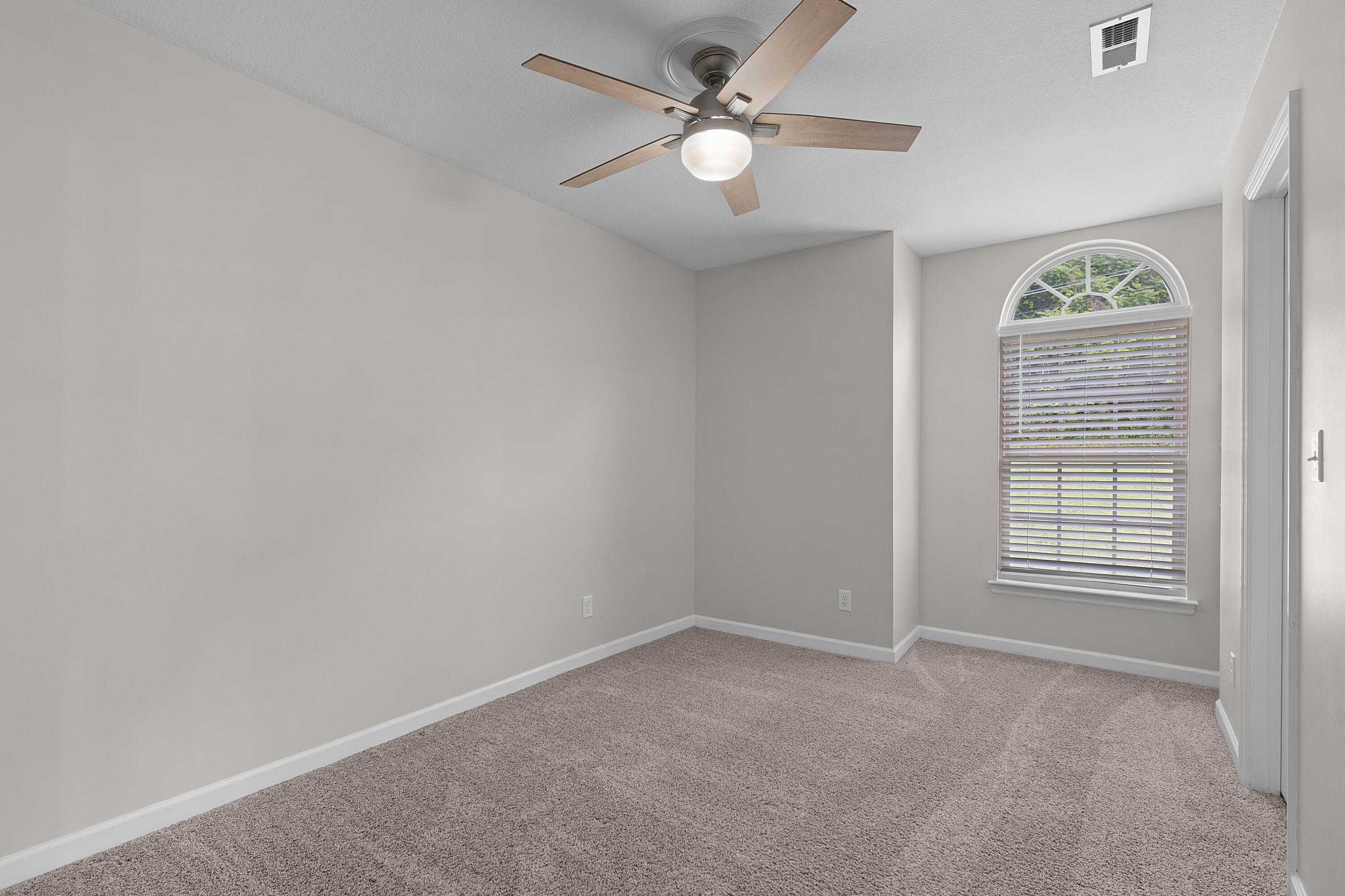 2774 Forest Road Chattanooga, TN 37406 - Photo 22 of 45 27 - 2774 Forest Rd - Interior