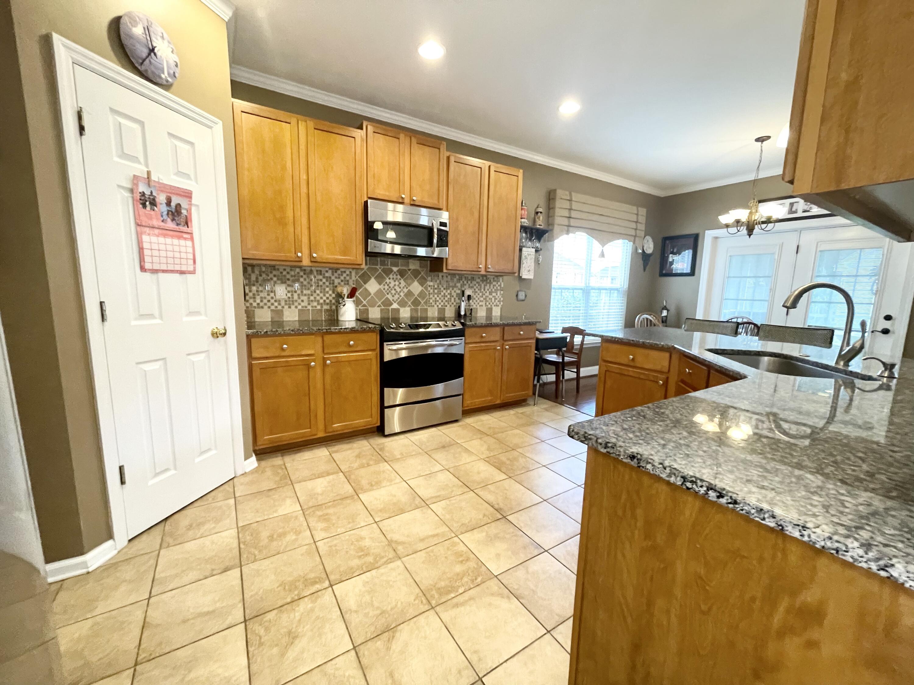 205 Hollytree Circle Ladson, SC 29456 - Photo 9 of 45 7C901573-C230-47F2-A31D-961FD9D55712