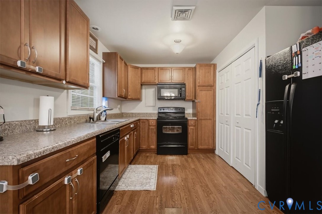 4636 Twelveoaks Road Midlothian, VA 23112 - Photo 14 of 38