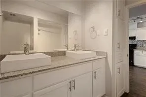 $899 | 2900 Cole Street, Unit 205, Austin, TX 78705