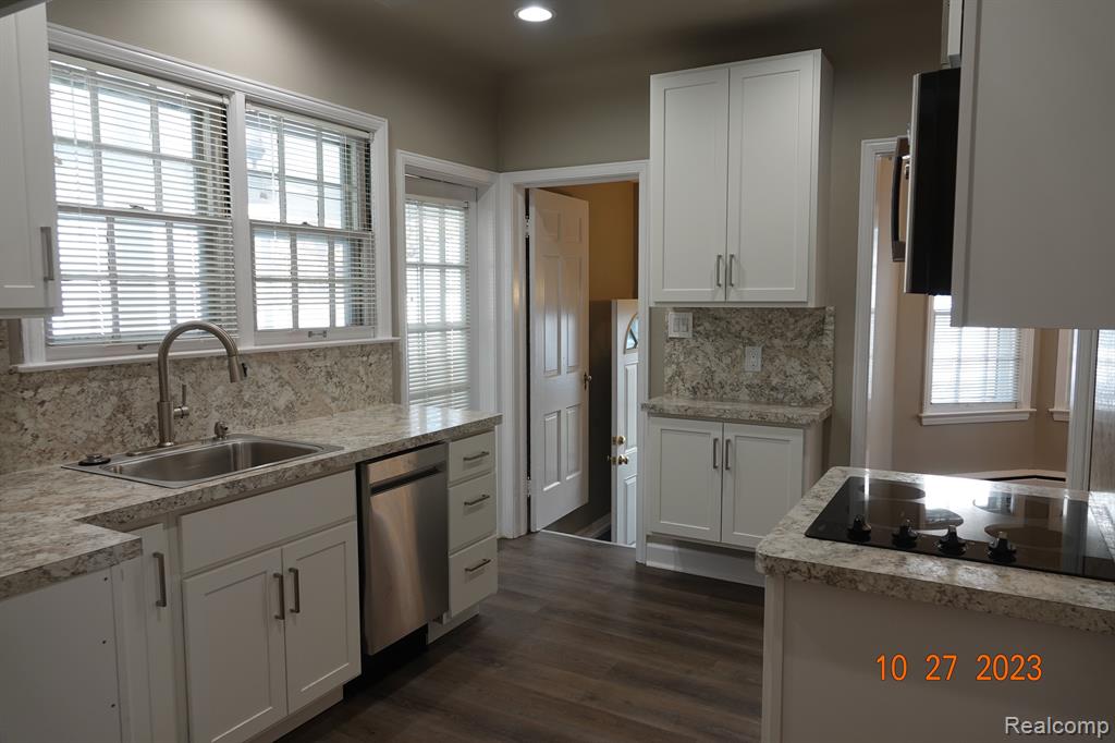 14609 Stahelin Road Detroit, MI 48223 - Photo 15 of 30