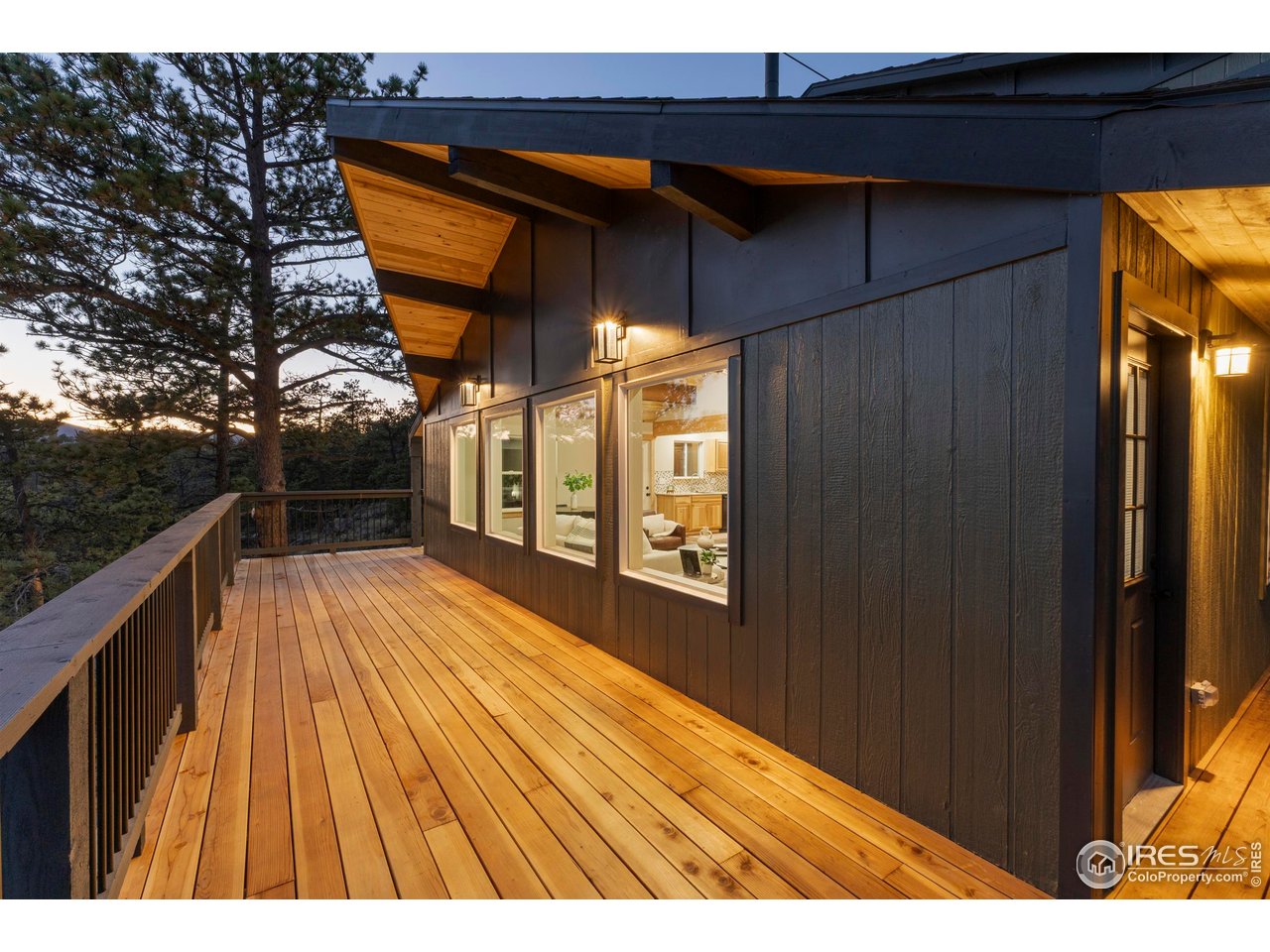 Incredible Deck for Relaxing and Entertaining