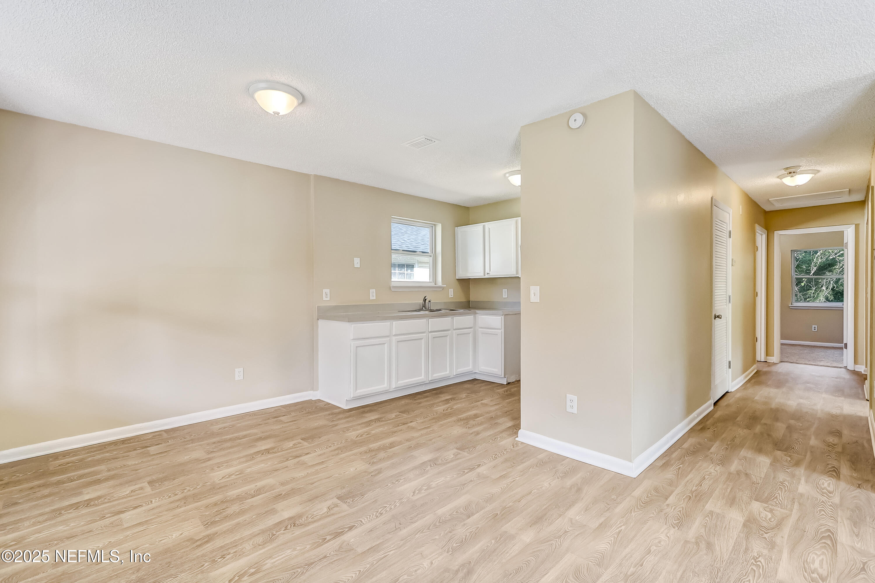 357 Smith Street Jacksonville, FL 32204 - Photo 7 of 32 Sue Wilson Photography Jacksonville (2)