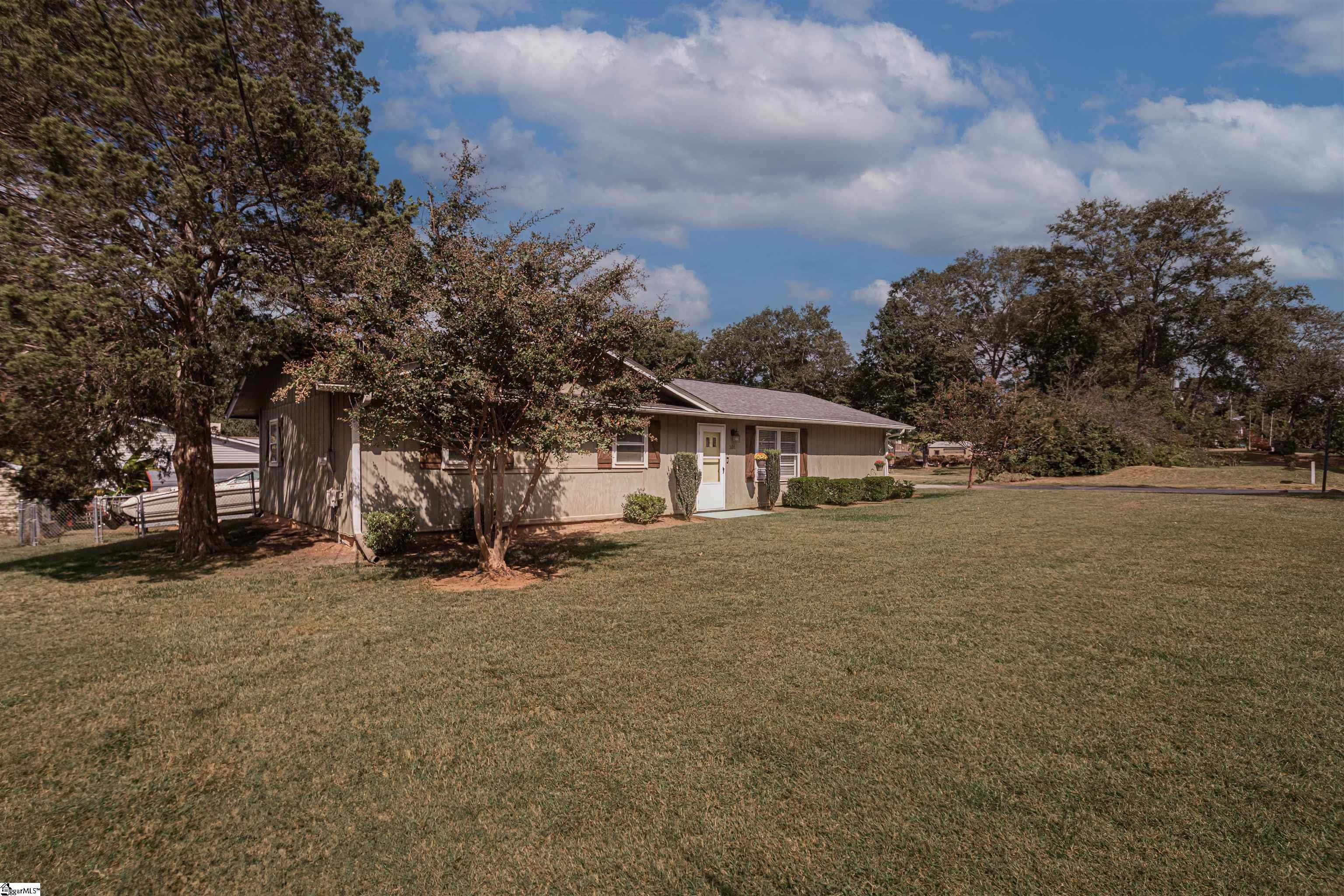 105 Cone Ridge Drive Easley, SC 29640 - Photo 3 of 31