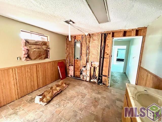 2376 Coteau Road Houma, LA 70364 - Photo 15 of 26 Laundry