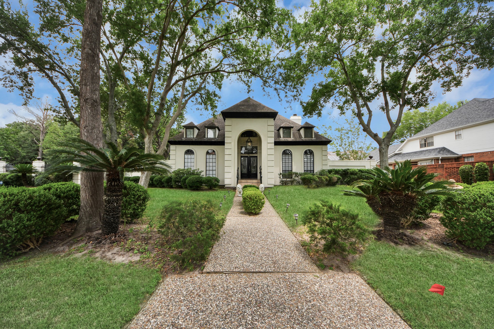 8302 Candlegreen Lane Houston, TX 77071 - Photo 2 of 50