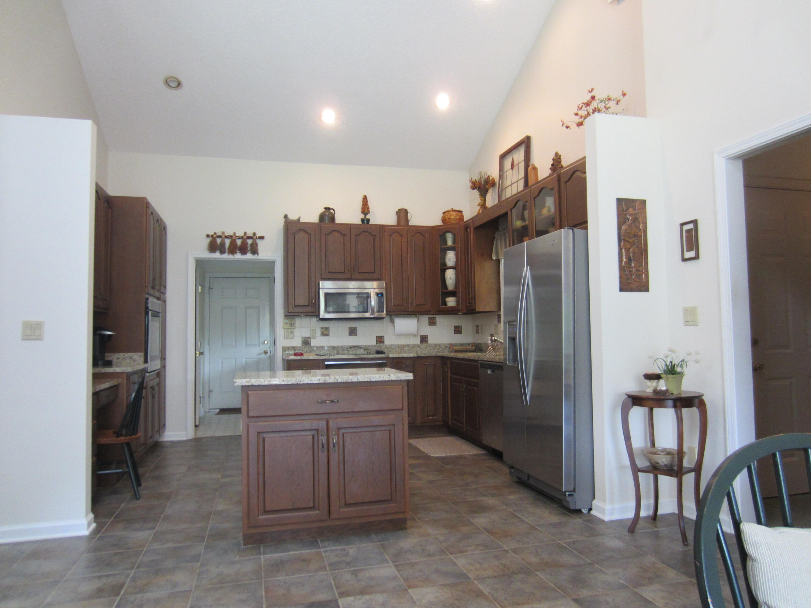 1379 Dogtown Road Ten Mile, TN 37880 - Photo 4 of 20 New Granite, new Appliances