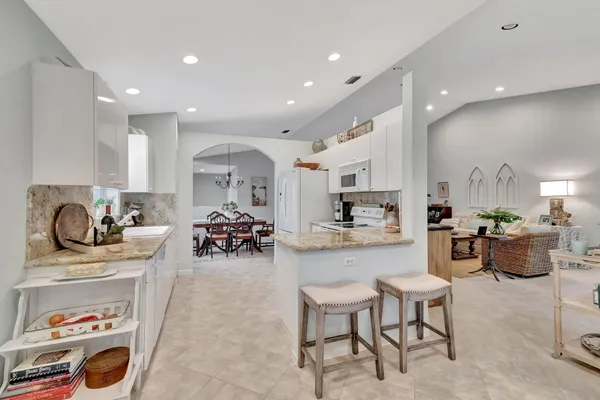 $4,500 | 7942 Laina Lane, Unit 4, Boynton Beach, FL 33437