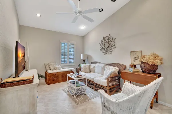 $4,500 | 7942 Laina Lane, Unit 4, Boynton Beach, FL 33437