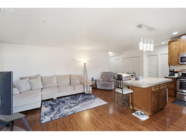 $425,000 | 1798 Allea Drive, Eugene, OR 97404